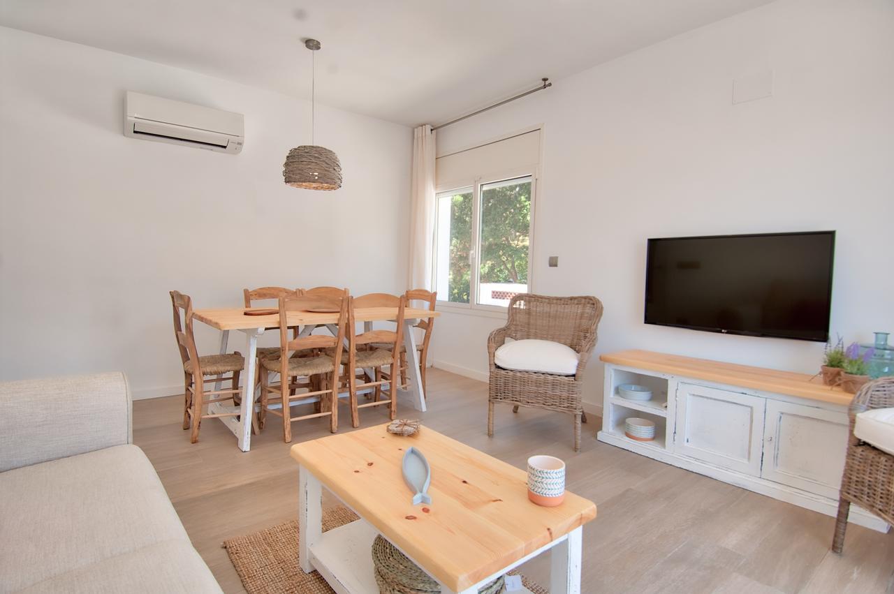 Sant Roc Apartments A Minute From The Beach Калея де Парафругел Екстериор снимка